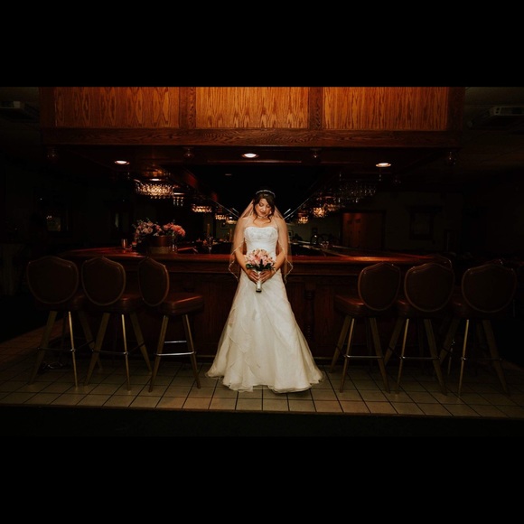 Meet your Posher, Jaclynn - Picture 5 of 8